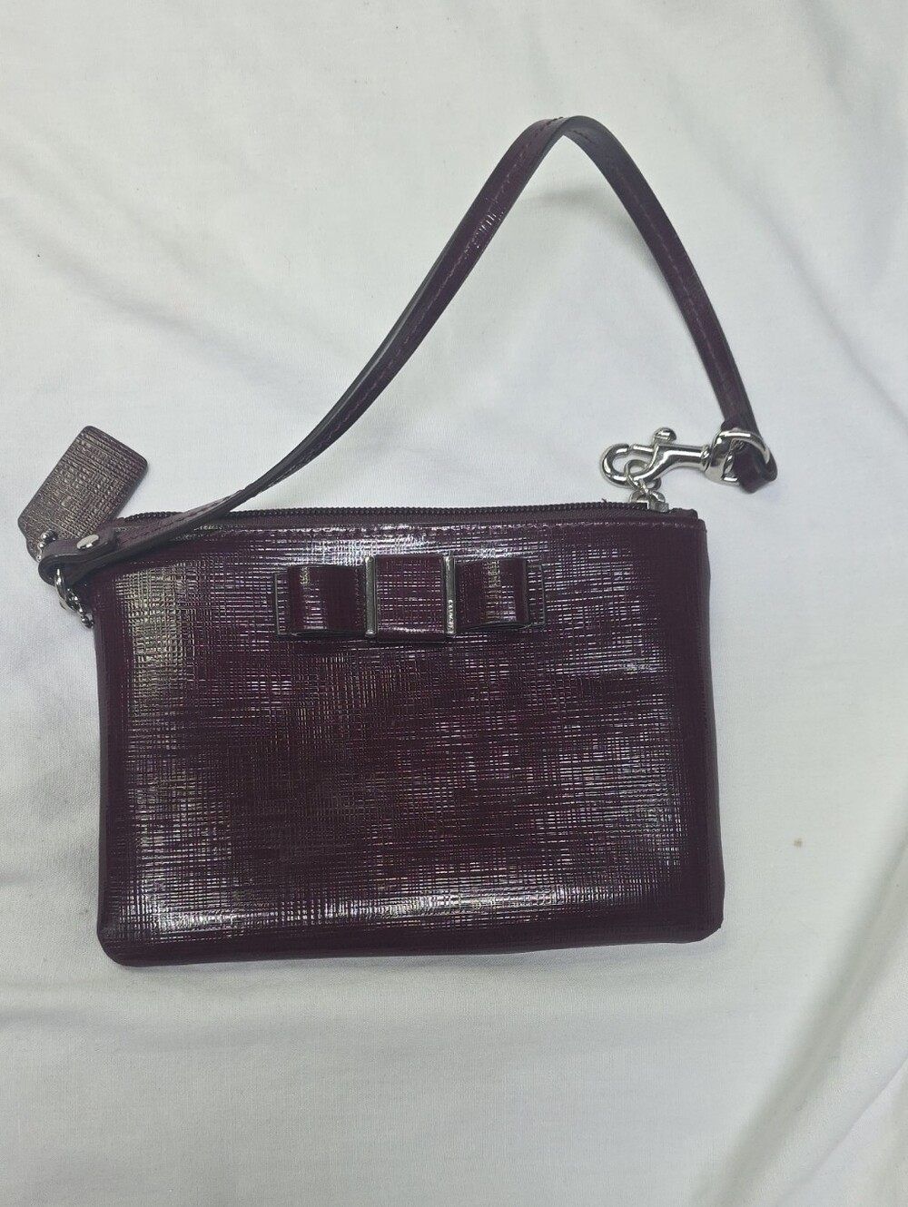 Coach Darcy Sherry Wine Patent Leather Bow Credit Card Zip Wallet Wristlet